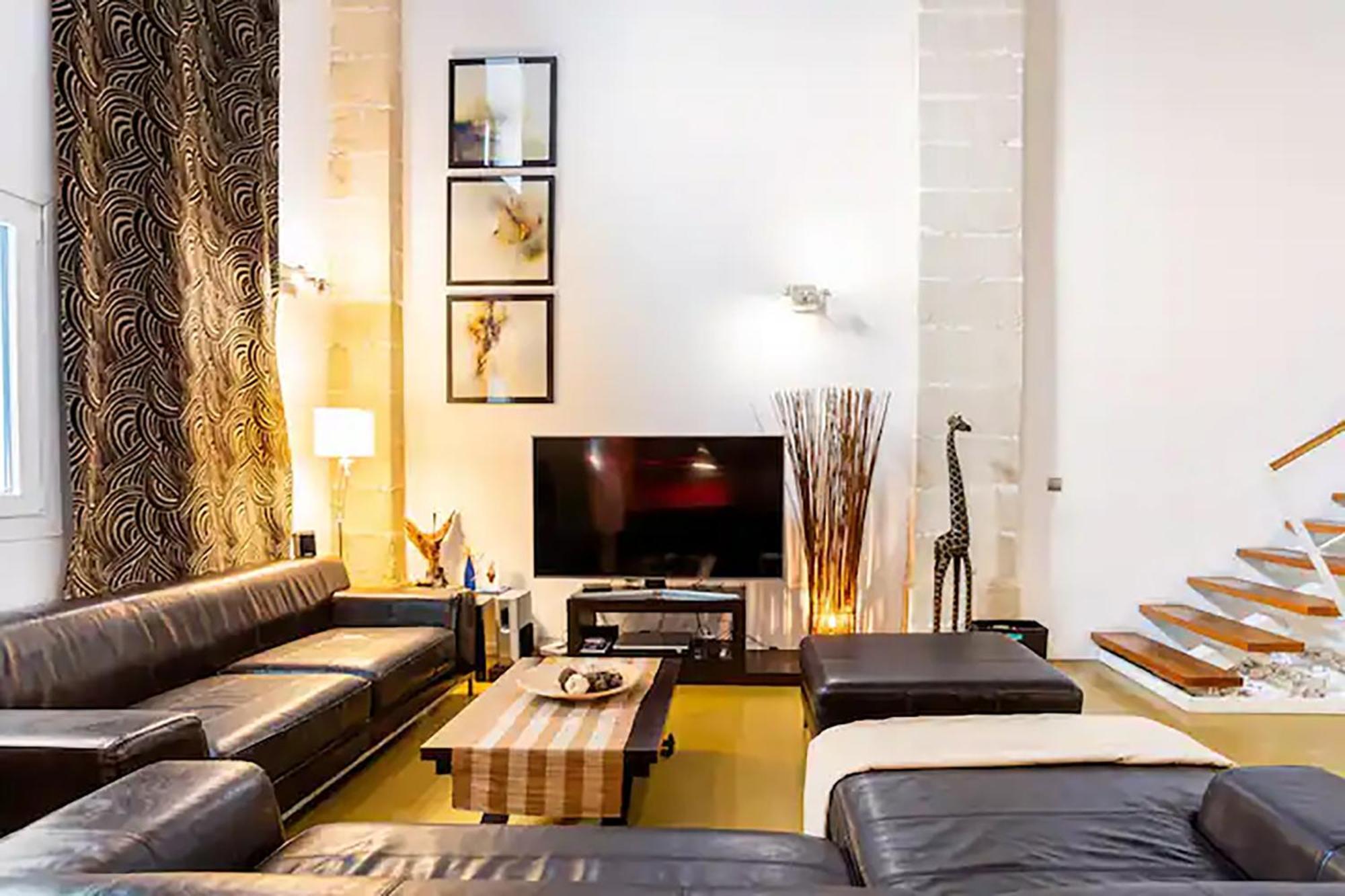 Artqhost Jerez Huge Loft & Free Parking Appartement Jerez de la Frontera Buitenkant foto