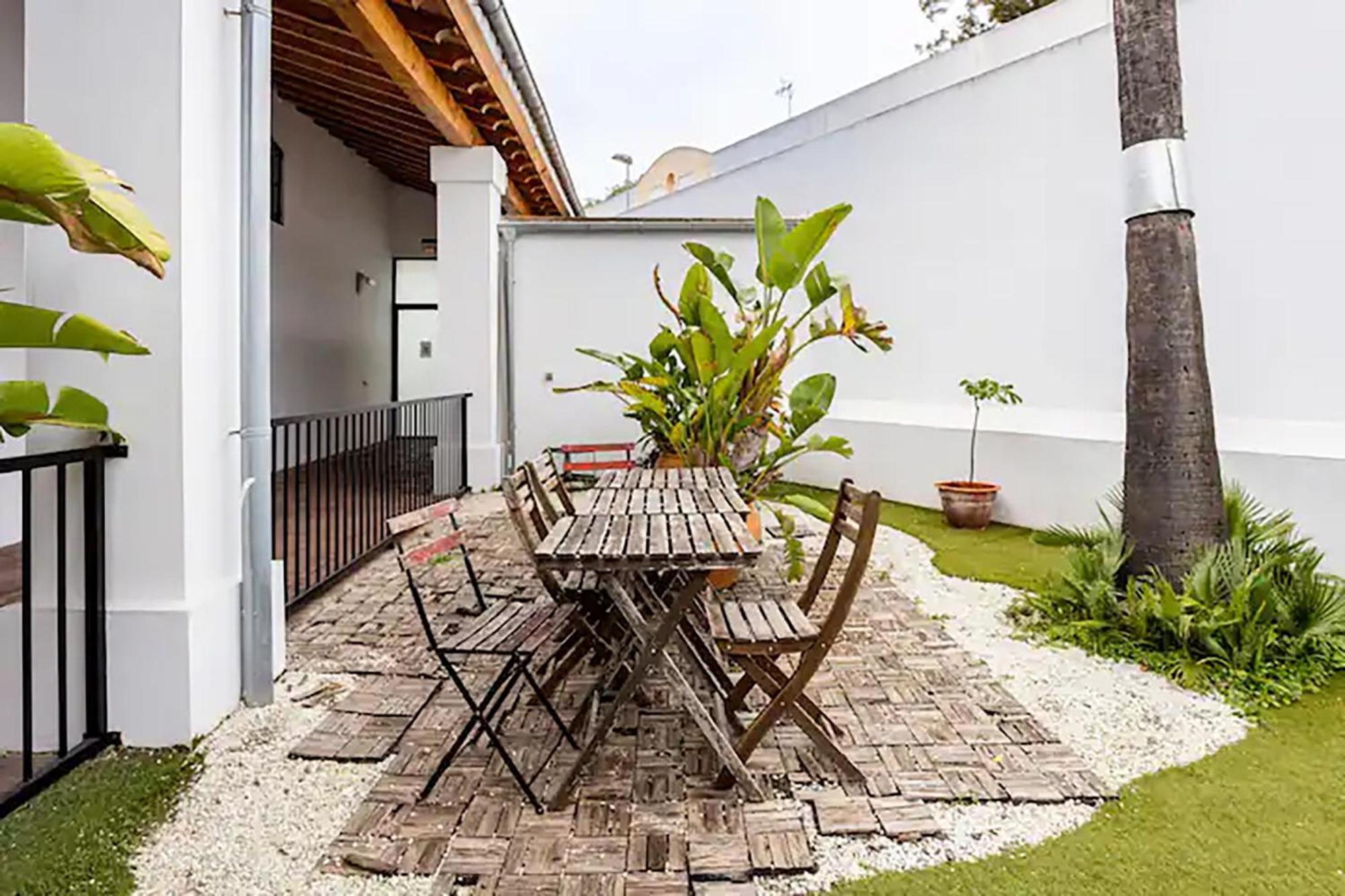 Artqhost Jerez Huge Loft & Free Parking Appartement Jerez de la Frontera Buitenkant foto